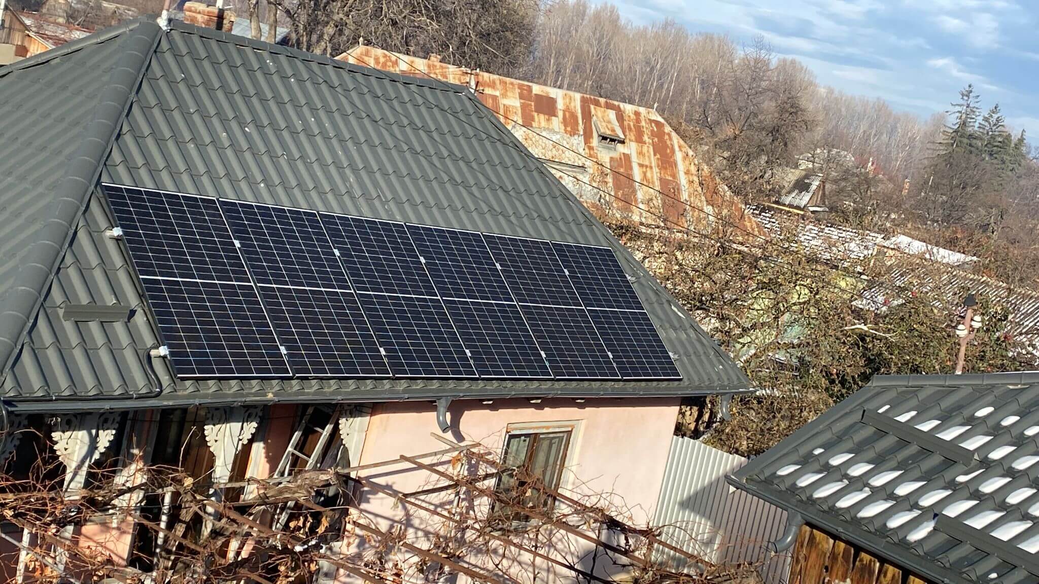 Instalare sistem fotovoltaic firma piatra neamt - judetul neamt