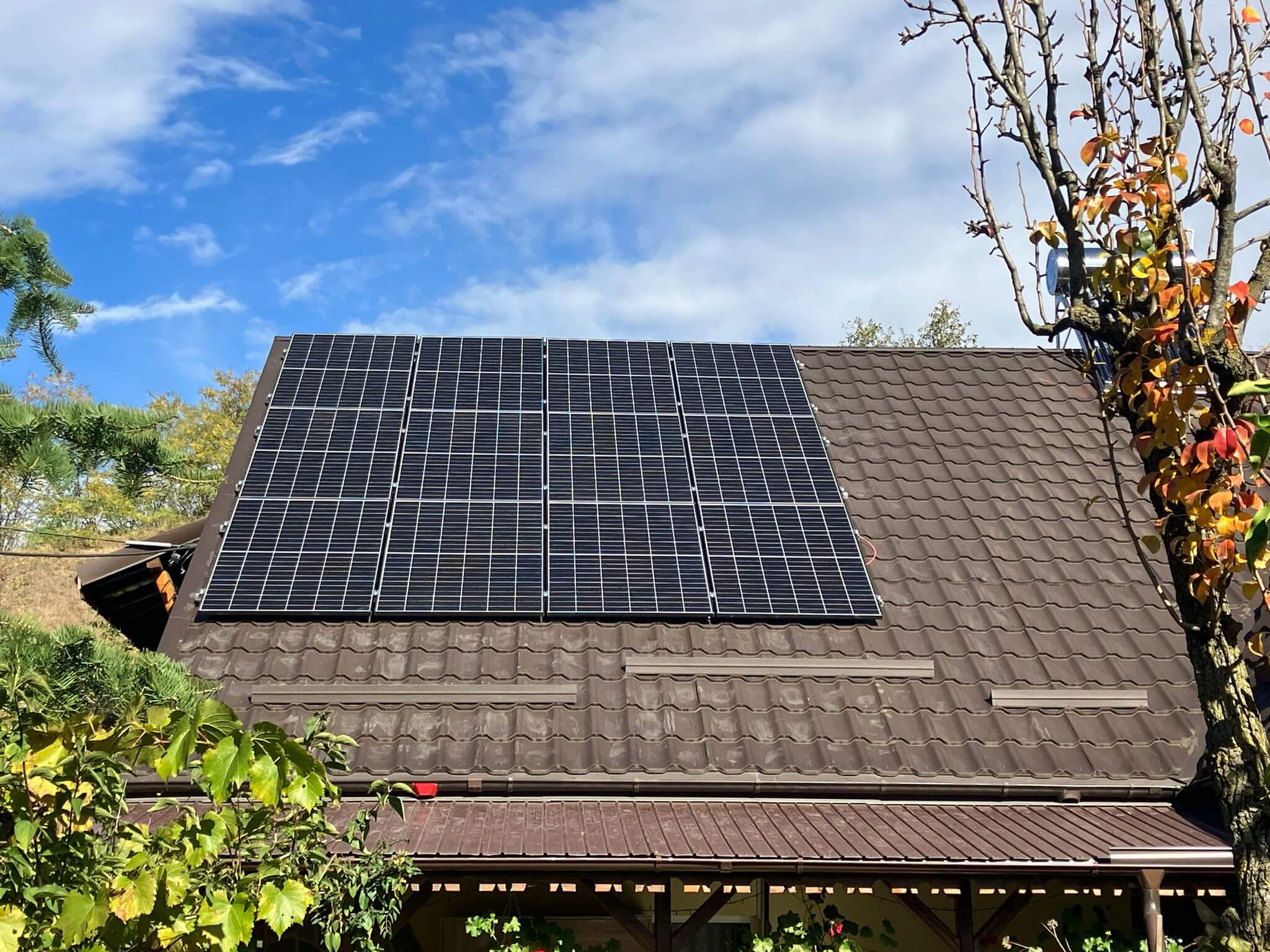 Sistem fotovoltaic panouri canadian Solar 5kw