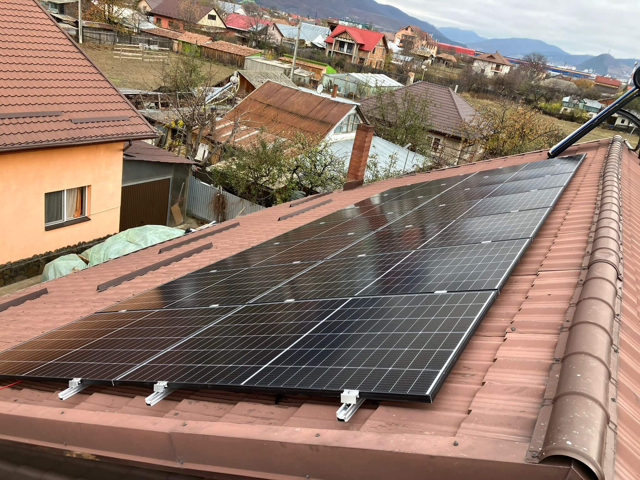 sistem fotovoltaic jud Neat